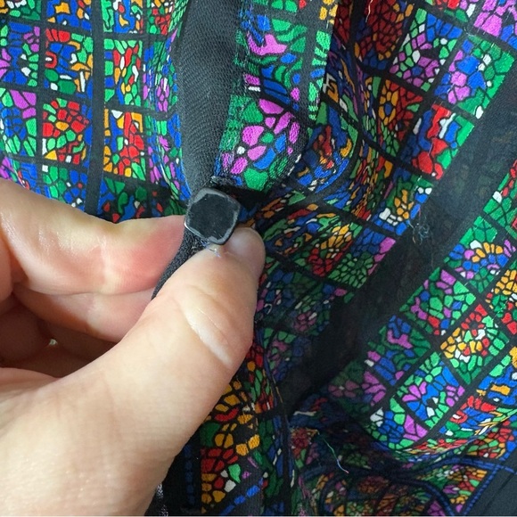 Vintage 1970s John's Girl Collectibles Stained Glass Pattern top Size 42 (L/XL) - Picture 6 of 7